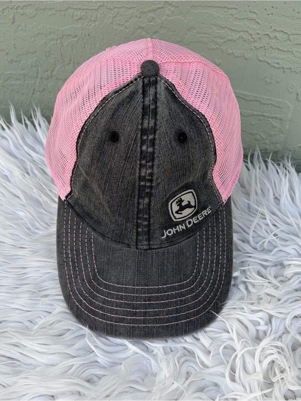 John Deere Pink & Black Women's Mesh Trucker Hat